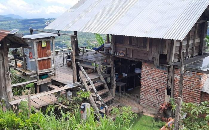 House on the mountain & camp ground  Dala Hut