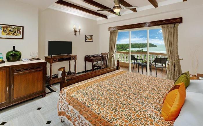 Near TAJ HÔTEL Dona Paula 6BHK Boutique Stay