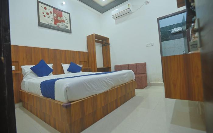 Hotel RK Residency Near Prem Mandir