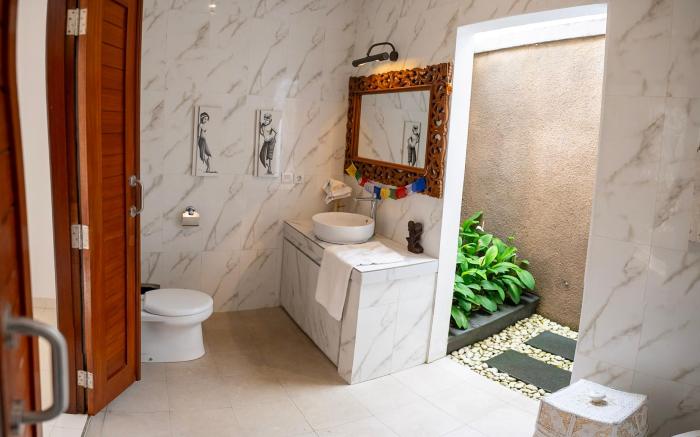 Modern Ubud Villa PARQ Nearby