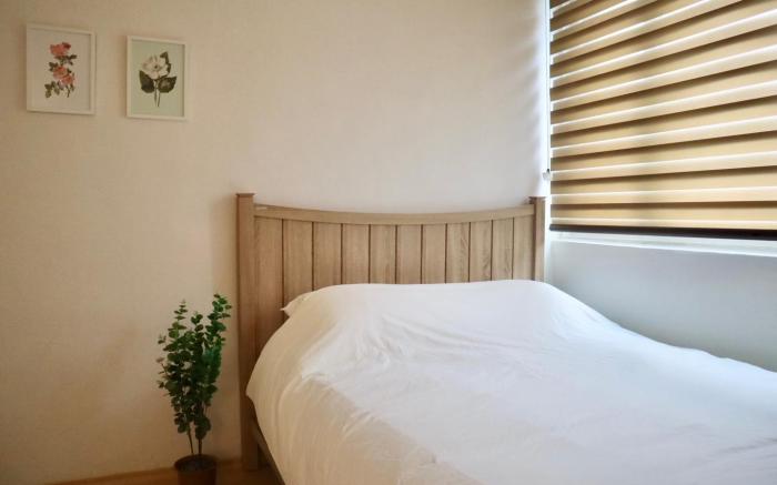 slowstay, #SK Hynix #5 minutes from Chungdae #10 minutes from Terminal #Hotel Bedding #Party Allowed