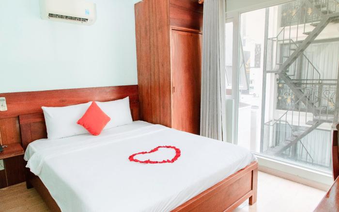 Art Deluxe Hotel
