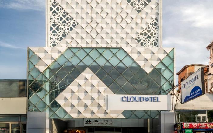 Cloudotel Walking Street