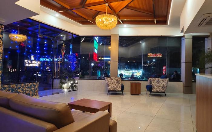 Blue Diamond Residency