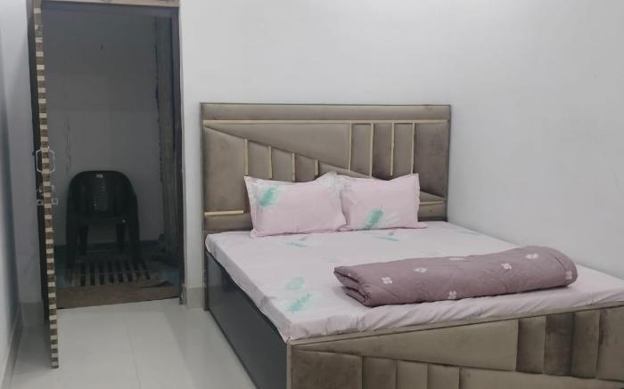 Priyamvada family homestay 