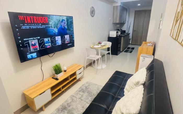 Athena Suite near Mall of Asia