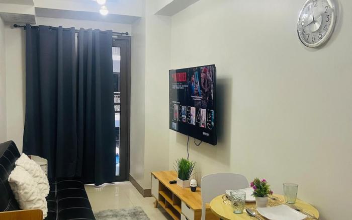 Athena Suite near Mall of Asia