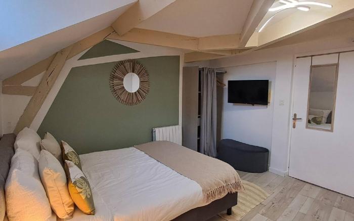 Charming Studio in Historic Residence with Breathtaking Views