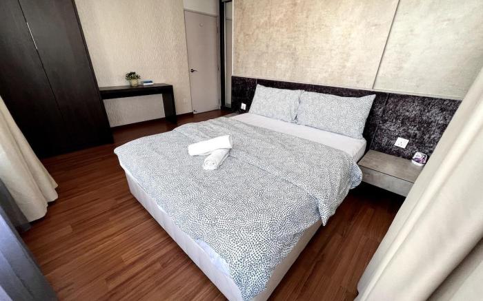 iCity 2 Bedroom Near Themepark & Mall FREE PARKING