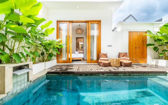Sunset Village Villas Complex