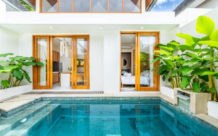 Sunset Village Villas Complex