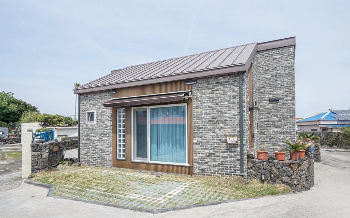 Jeju One Pet-Friendly Private Pension