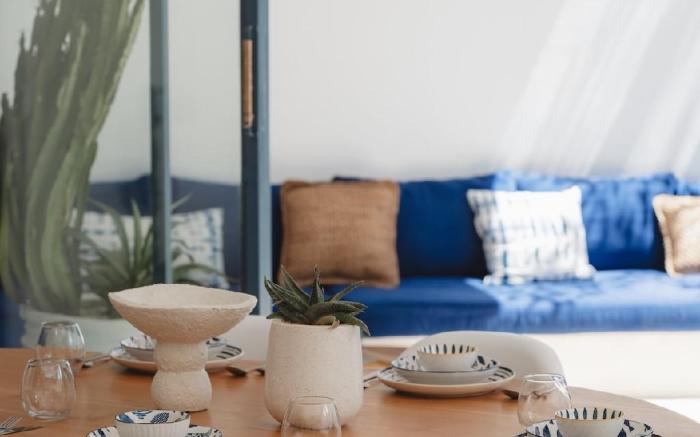Santorini Suites