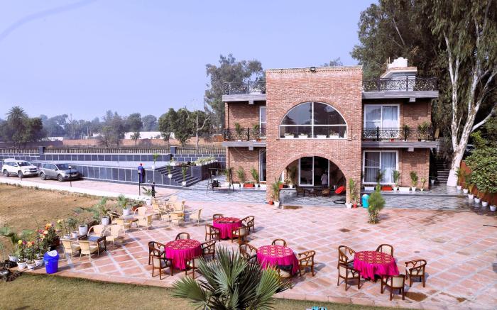 Ayaansh Resort