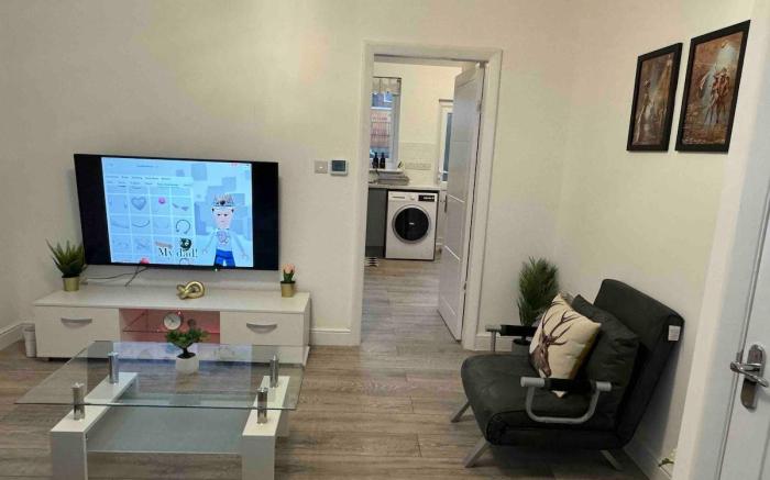 The Ideal Home 3-Bedroom for Groups & Contractors