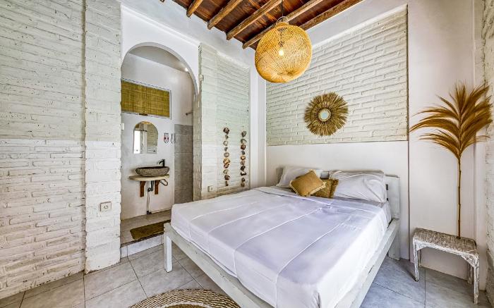 9bdr Villa for 18pax with Pool, Gym & Rooftop