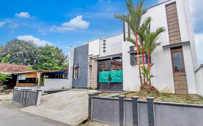Hotel O Purwokerto Near Alun Alun Purwokerto Formerly Guest House Rania