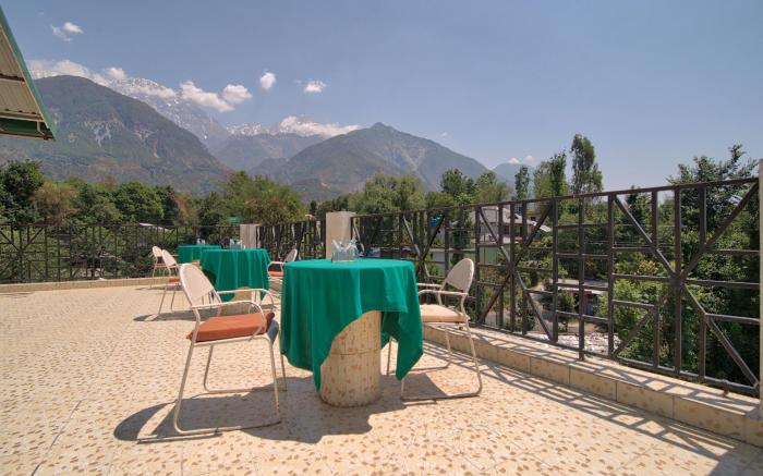 OYO 14420 Hotel Green Woods