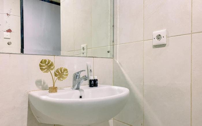 Full Furnished Homey 3BR Nifarro Park By Travelio