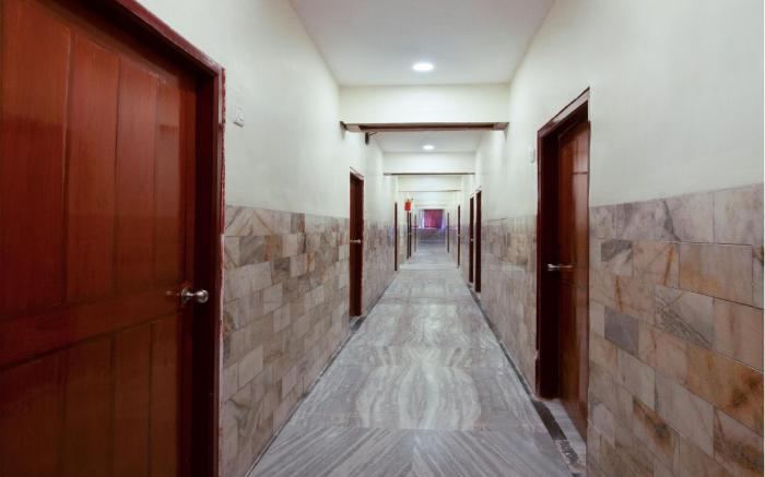 Super Hotel O Holiday Rani Gunj Opp Punjab national bank