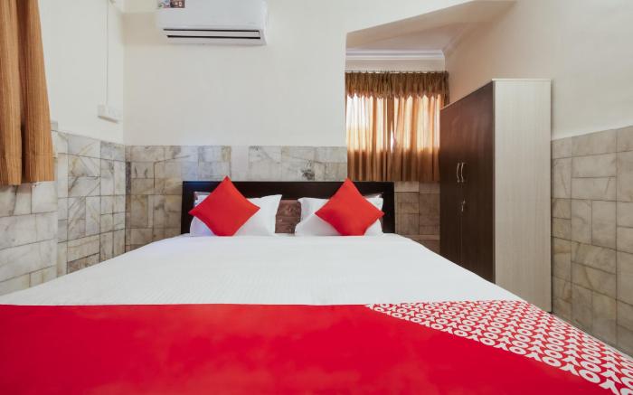 Super Hotel O Holiday Rani Gunj Opp Punjab national bank