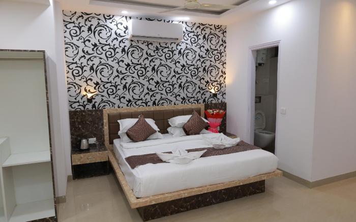 Sairaah Golden Suites, Shirdi