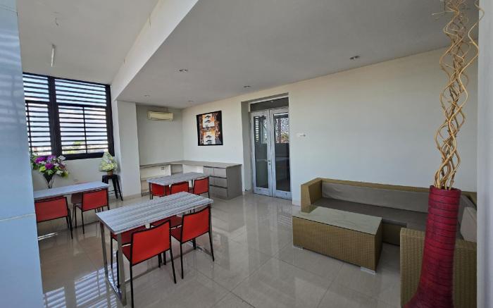 Priority Inn Hotel 
