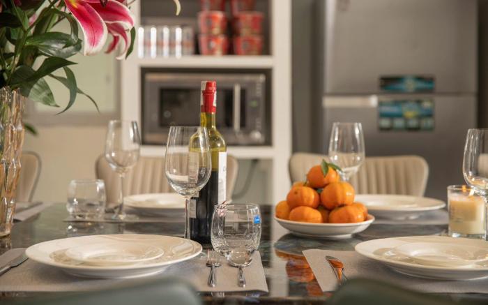 Villa cách biển 1 phút đi bộ. 5 phòng ngủ