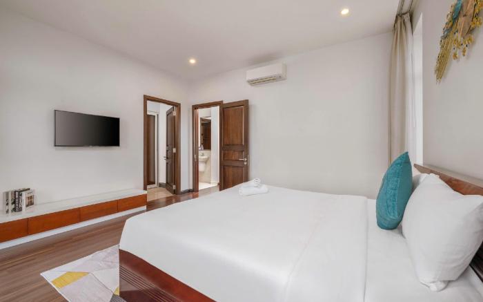 Villa cách biển 1 phút đi bộ. 5 phòng ngủ
