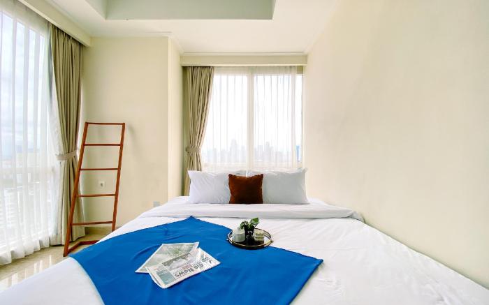 Spacious 3BR at Menteng Park Apartment By Travelio