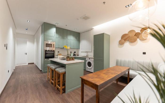 2-Bedroom Luxury Flat in Alyasmin