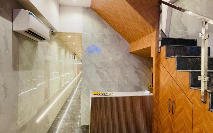 Hotel Royal BKC
