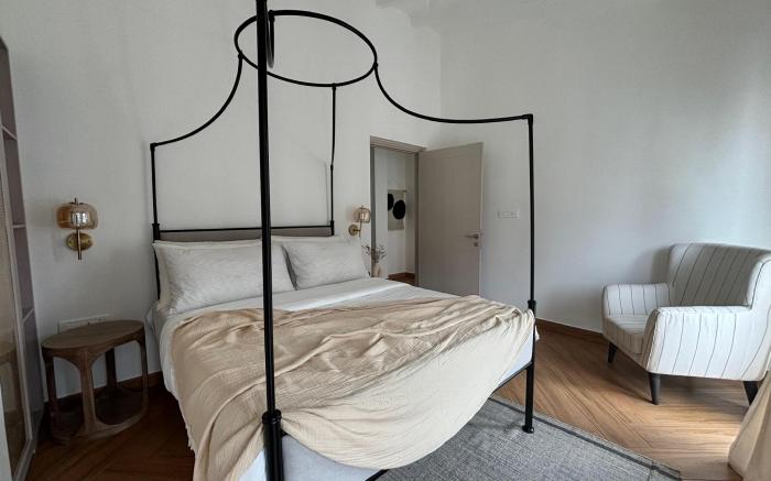 The Juliet Balcony - By Sauvage Homes