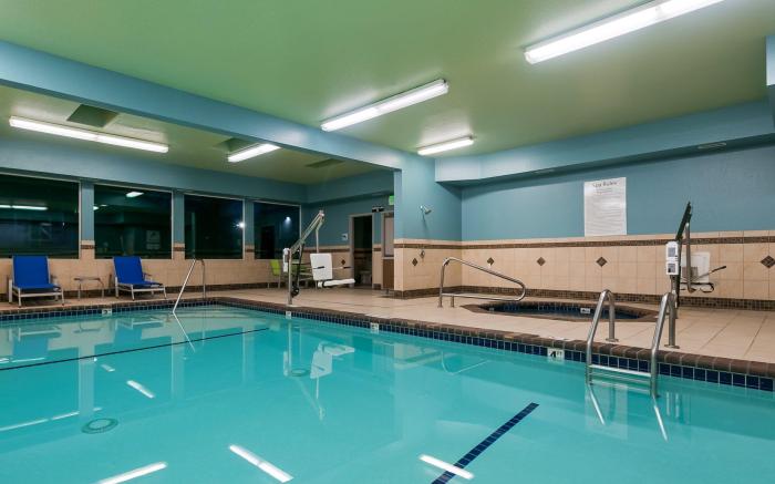 Holiday Inn Express Hotel & Suites Everett By IHG