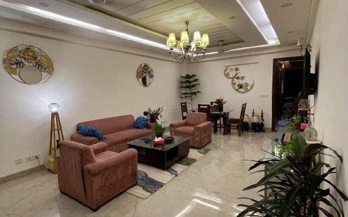 Eden Escape Pvt BR w/KingBed/Living/Patio & Swing