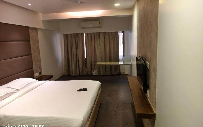 Hotel Dakshin Grandeur 