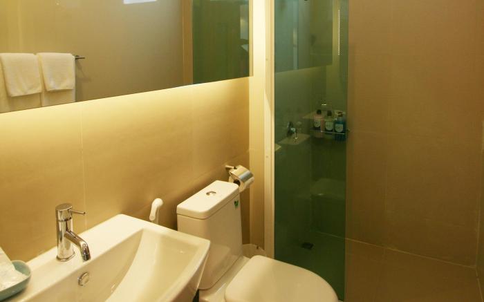 Apo Hotel