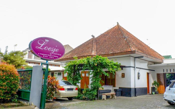 Super OYO 353 Loesje Guest House Syariah