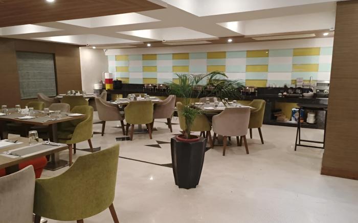 Hotel Elora, Lucknow 