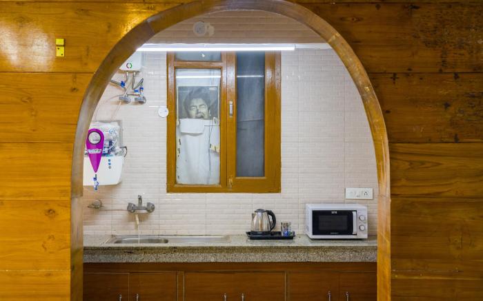 The Castle Villa Hill View