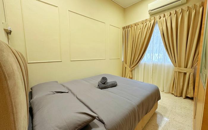 Cheap! New, 1-7 Pax @ PJ Town area, Easy Parking