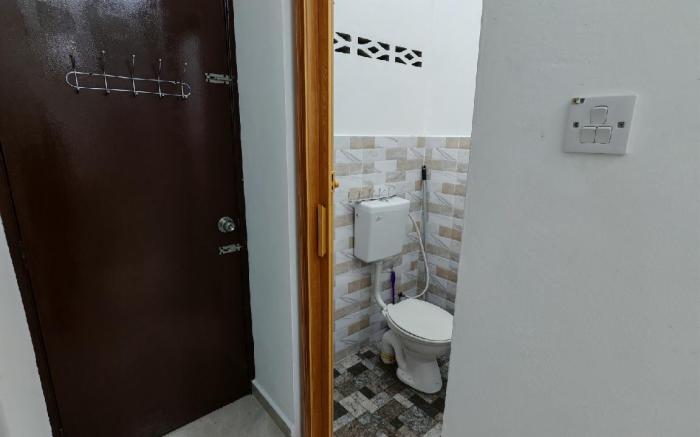 HOMESTAY BANTING #4, MUSLIM, 2R-4BED, +2TILAM, 7px