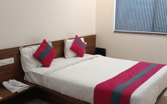 Hotel Midas Reegency Shikrapur