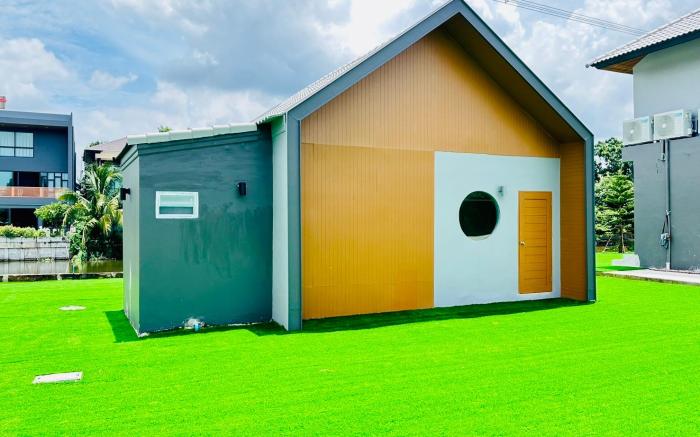 Home Minimal Style Accommodation by the Riverside, 1 Bedroom, 1 Bathroom, 1 Guest