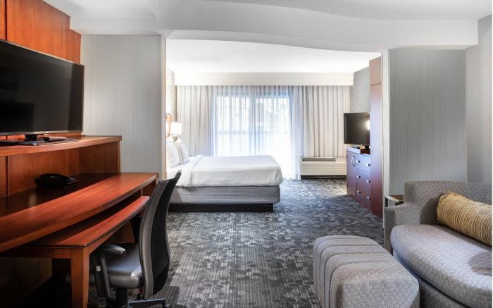 Courtyard by Marriott Denton