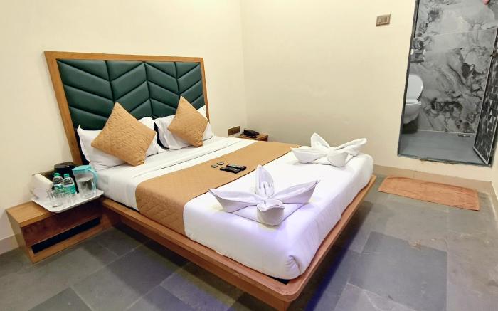 Hotel Edition Blue - Mohammed Ali Road