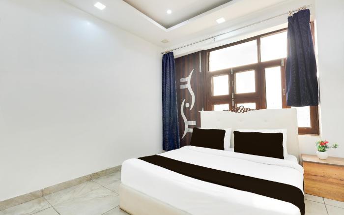 Hotel O Circle Residency