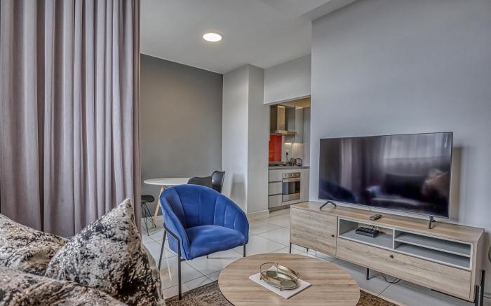 Stunning 1 Bedroom at The Median