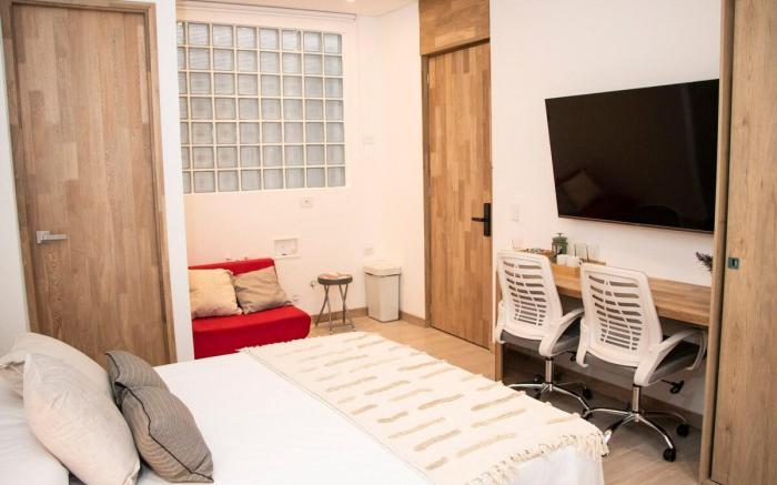 Comfortable room near 70