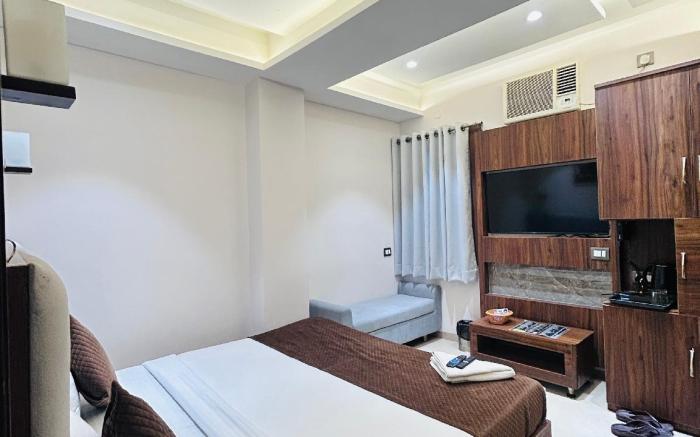Hotel Care Residency